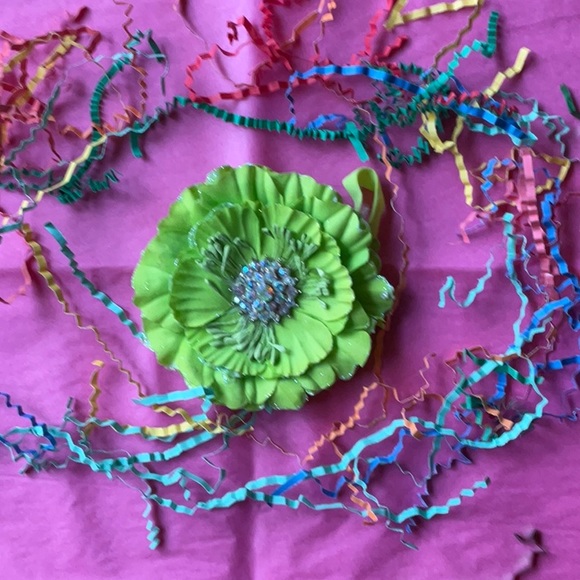 💚 TIEKS GREEN FLOWER 💚 NWOT 💚 - Picture 12 of 16